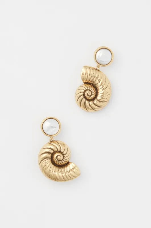 Mignonne Gavigan Joanna Shell Earrings